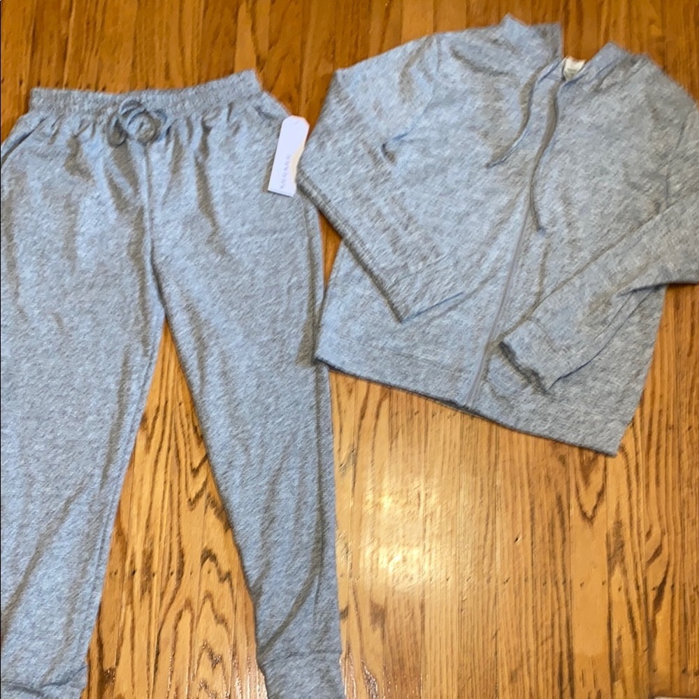 Shosho Gray Jogger Set size large nwt